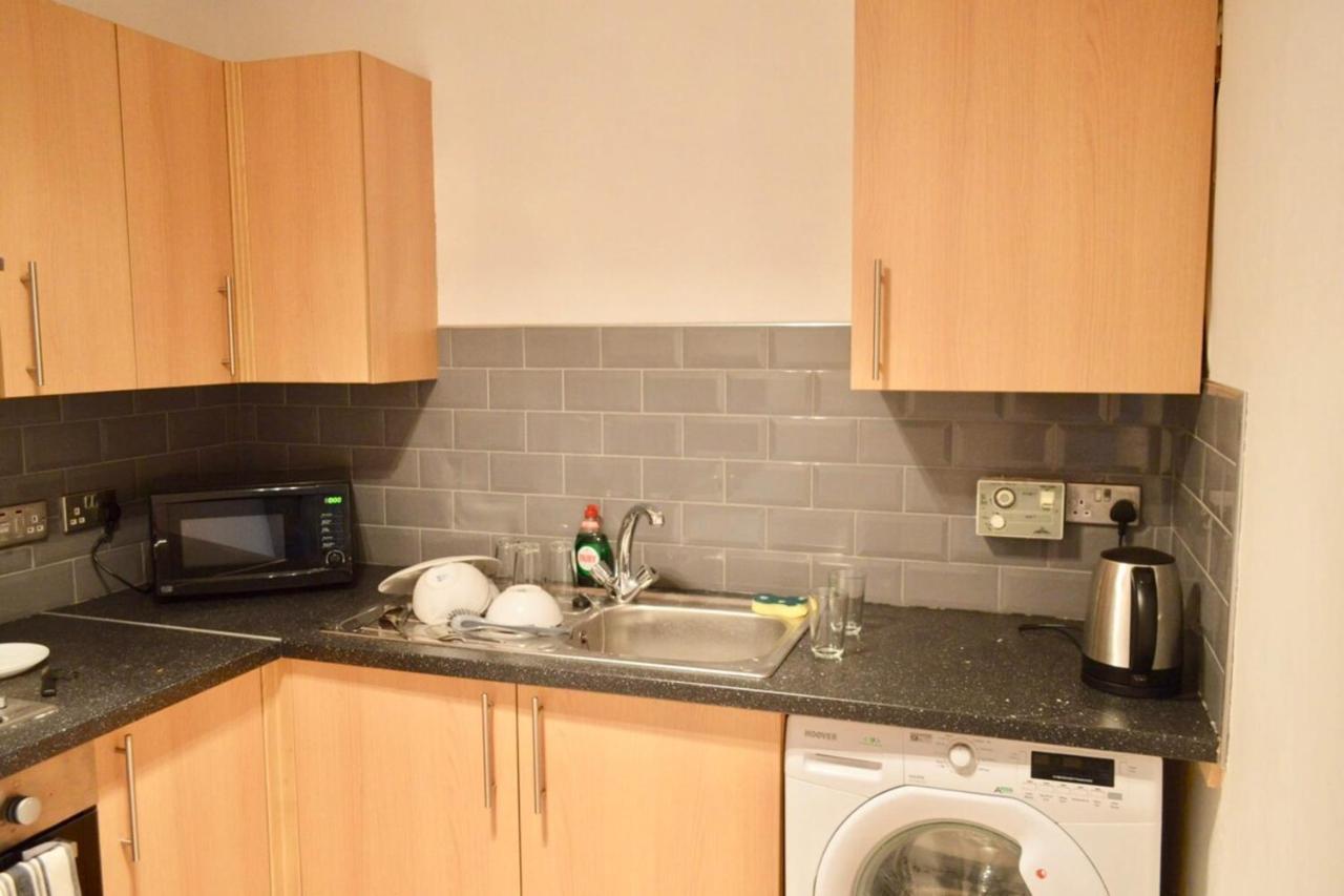 Two Bedroom Flat By Royal Mile! Edinburgh Eksteriør billede