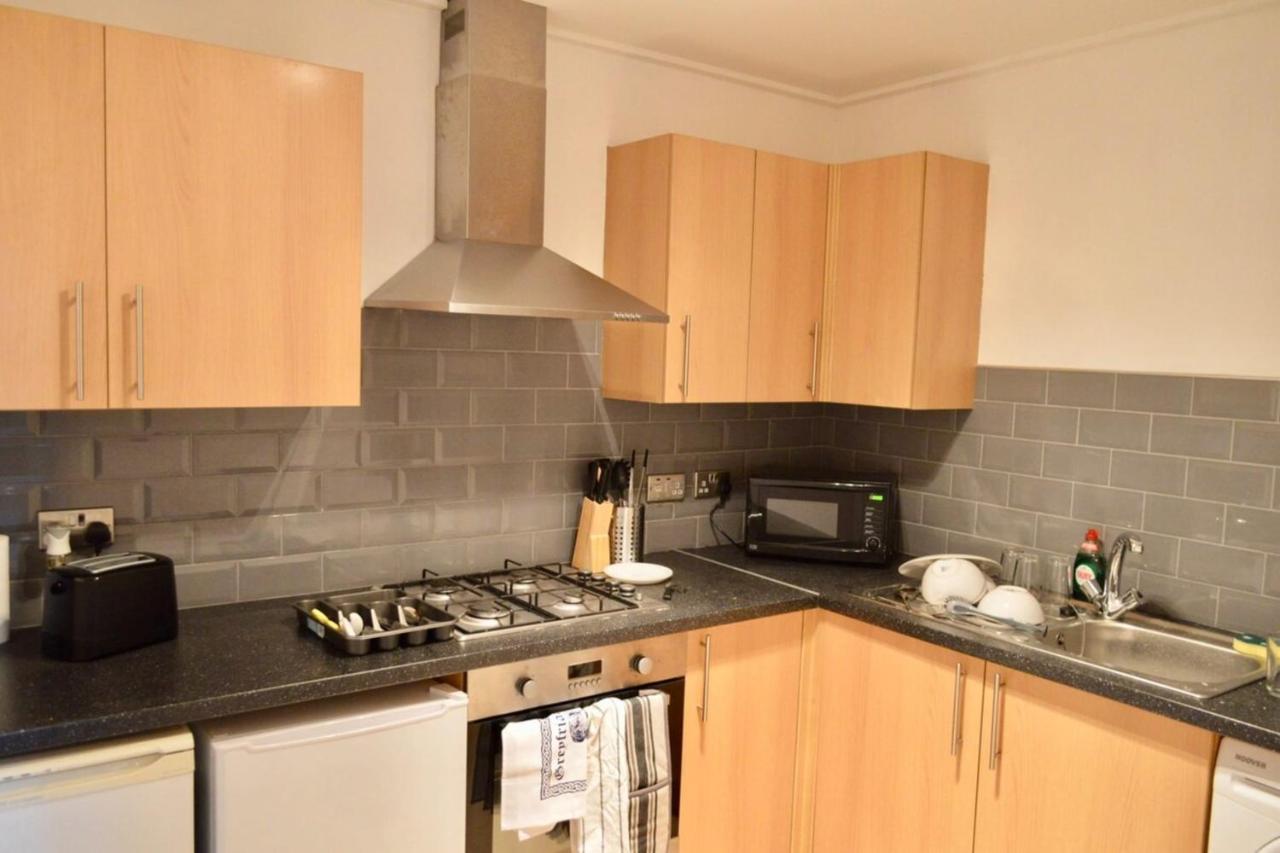 Two Bedroom Flat By Royal Mile! Edinburgh Eksteriør billede