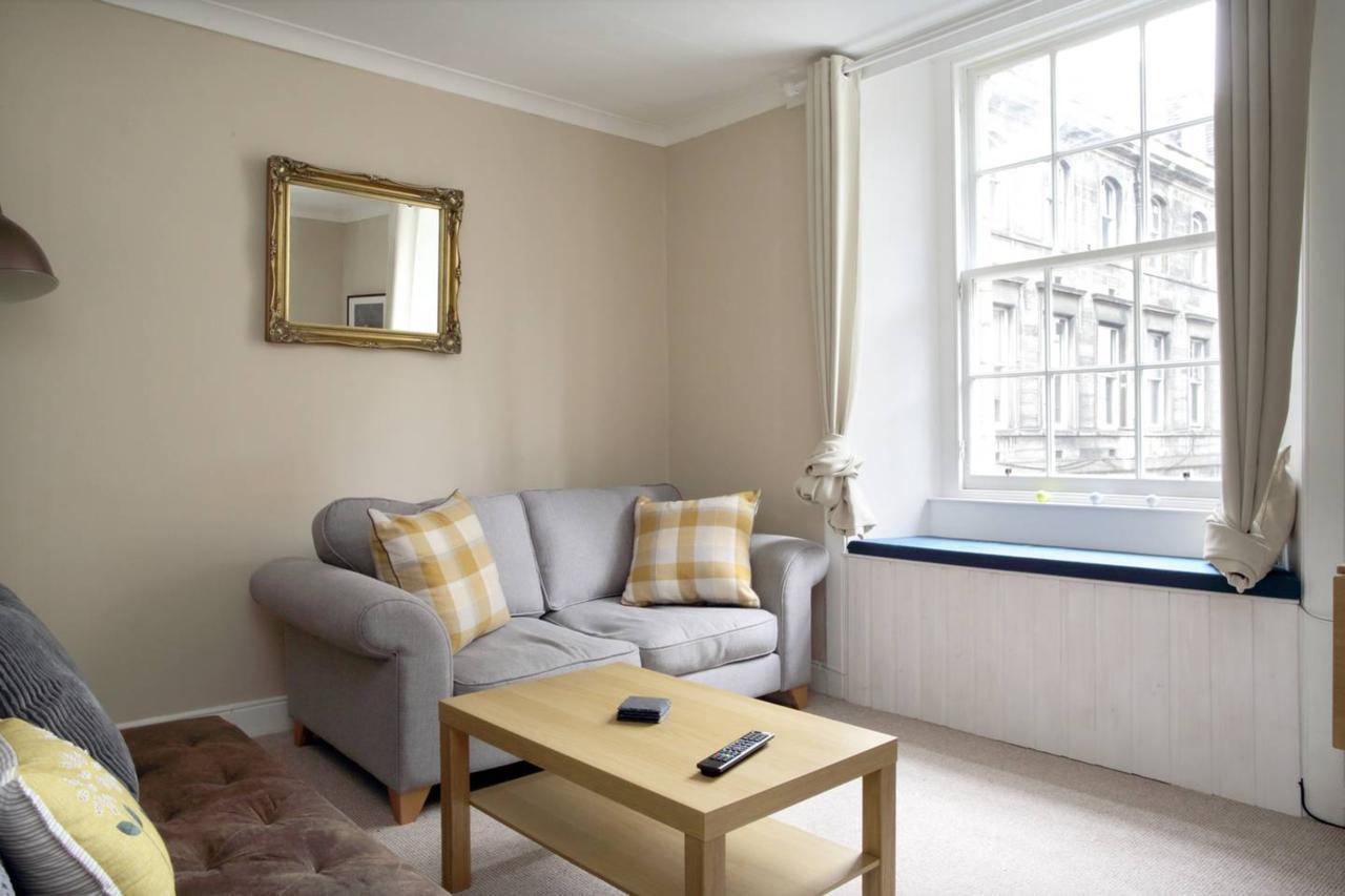 Two Bedroom Flat By Royal Mile! Edinburgh Eksteriør billede